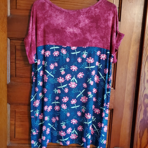 LuLaRoe Leah - Picture 2 of 5
